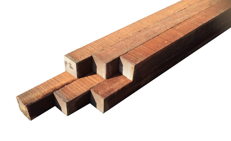 60 x 60 Hardhouten palen - Wal-beschoeiing.nl